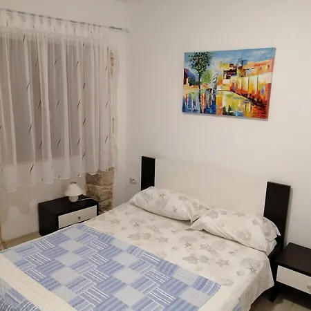 Elena Apartamento