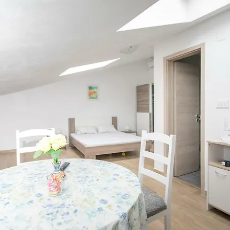Elena Appartement
