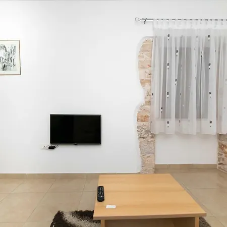 Elena Appartement *
