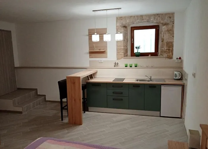 Elena Apartamento