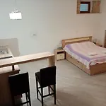 Apartment Elena *