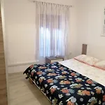 Elena Apartment