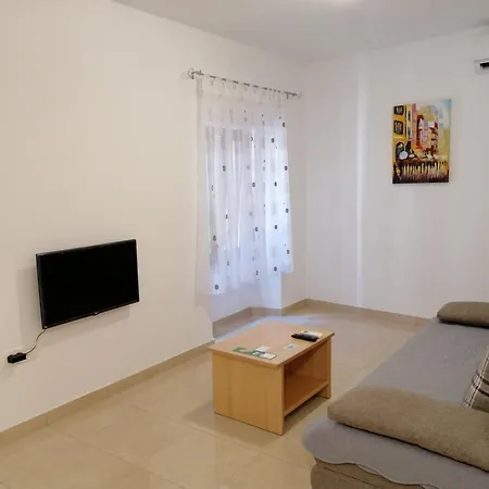 Elena Apartment