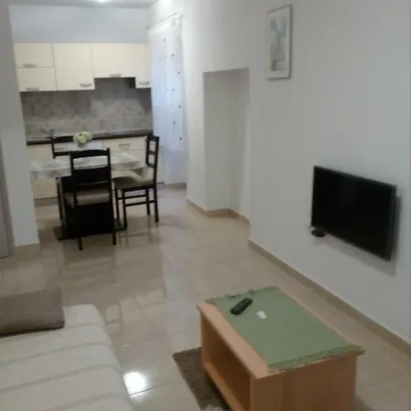Apartment Elena *
