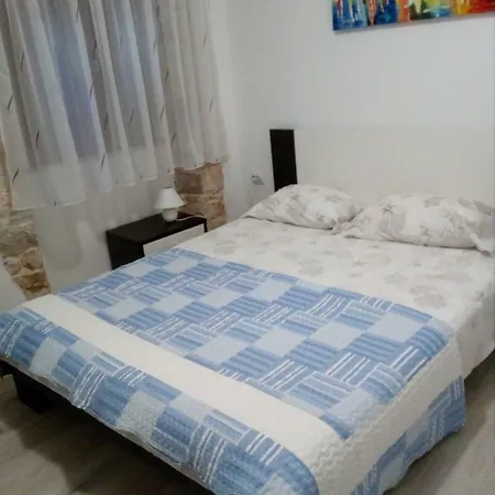 Apartment Elena *
